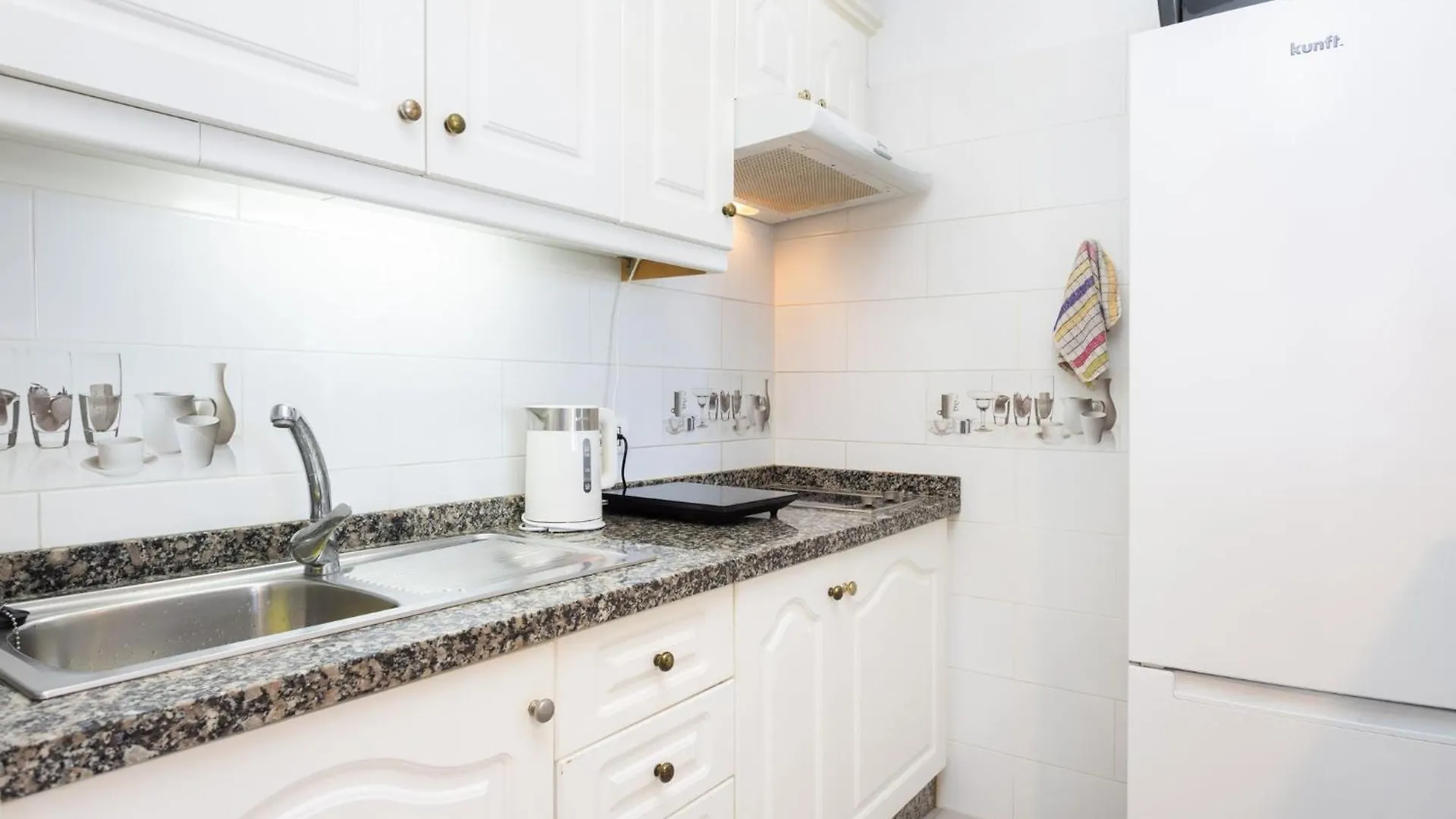 Apartment With Beach At 50 Meters, Swimming Pool And Wonderful Oceansunset View Costa Adeje